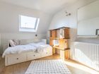 Estate Agents Picture 3