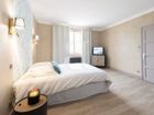Estate Agents Picture 2