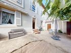Estate Agents Picture 3