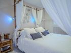 Estate Agents Picture 1
