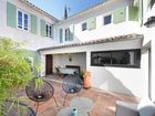 Estate Agents Picture 3