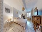Estate Agents Picture 2