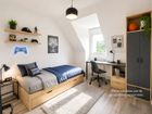 Estate Agents Picture 3
