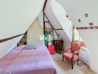 Estate Agents Picture 1