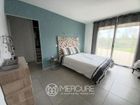 Estate Agents Picture 3