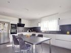 Estate Agents Picture 3
