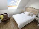 Estate Agents Picture 2