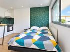 Estate Agents Picture 3