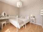 Estate Agents Picture 3