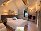 Estate Agents Picture 2