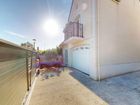 Estate Agents Picture 2