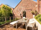 Estate Agents Picture 1