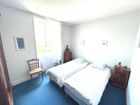 Estate Agents Picture 2