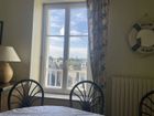 Estate Agents Picture 2
