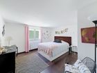 Estate Agents Picture 2