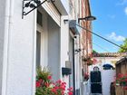 Estate Agents Picture 2