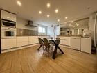 Estate Agents Picture 3