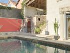 Estate Agents Picture 1