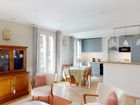 Estate Agents Picture 3