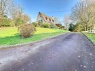 Estate Agents Picture 3
