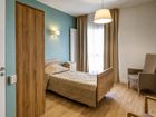 Estate Agents Picture 3
