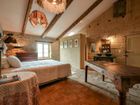 Estate Agents Picture 3