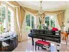 Estate Agents Picture 2