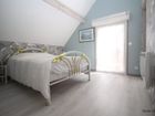 Estate Agents Picture 3