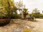 Estate Agents Picture 3