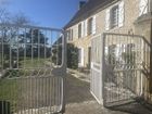 Estate Agents Picture 3