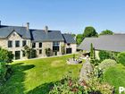 Estate Agents Picture 3