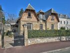Estate Agents Picture 3