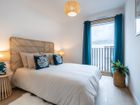 Estate Agents Picture 3