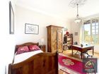 Estate Agents Picture 3