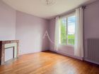 Estate Agents Picture 3