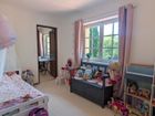 Estate Agents Picture 3