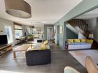 Estate Agents Picture 3
