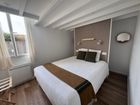 Estate Agents Picture 3