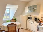 Estate Agents Picture 3