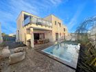 Estate Agents Picture 2