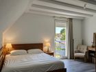 Estate Agents Picture 1