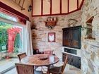 Estate Agents Picture 2