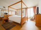 Estate Agents Picture 1