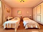 Estate Agents Picture 2