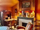 Estate Agents Picture 3
