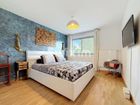 Estate Agents Picture 3
