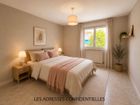 Estate Agents Picture 2