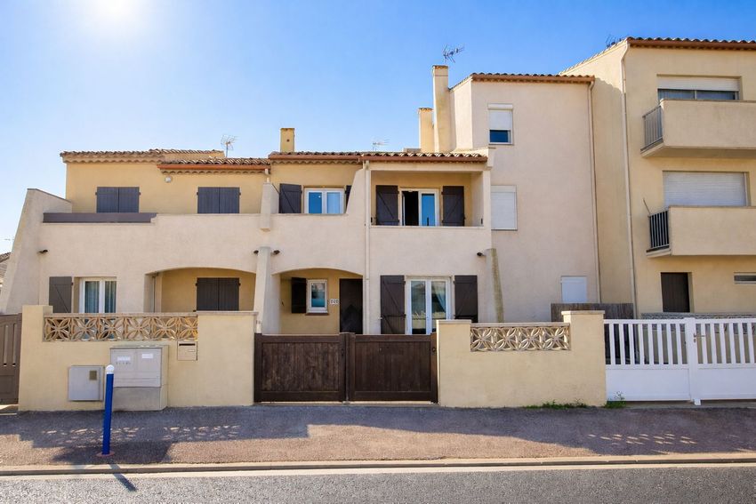 Image Façade à  maison mitoyenne de Port-la-Nouvelle