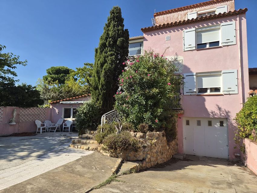 Image Façade à  maison mitoyenne de Le Barcarès