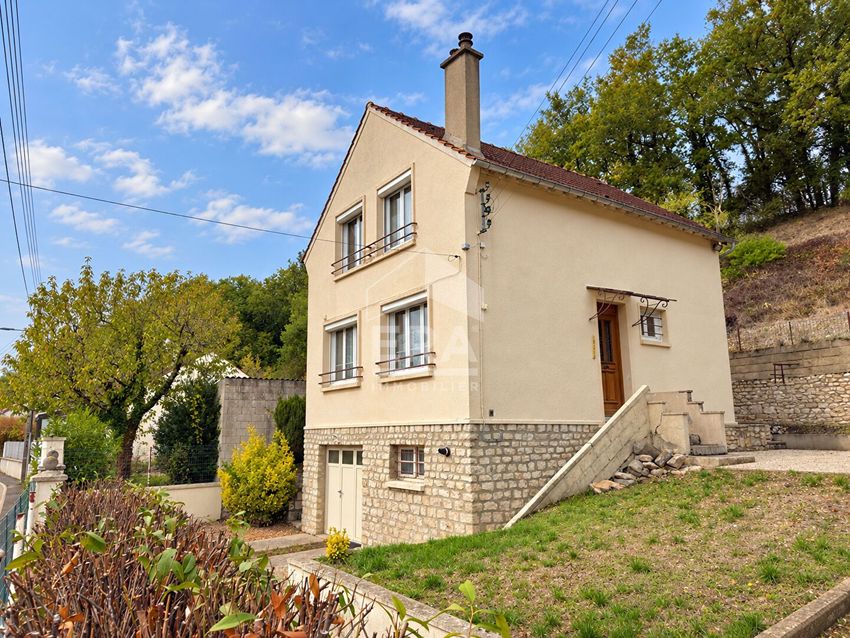 Image Façade à  maison individuelle de Château-Landon